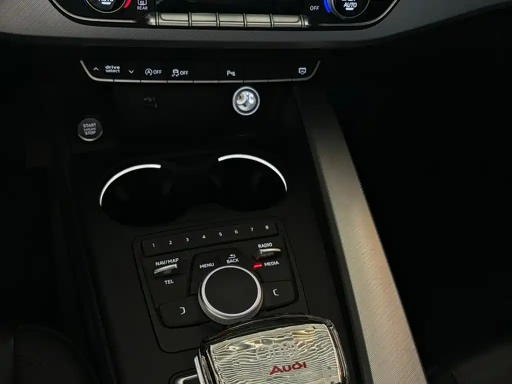 Фото 5 - Audi A5 (Import)