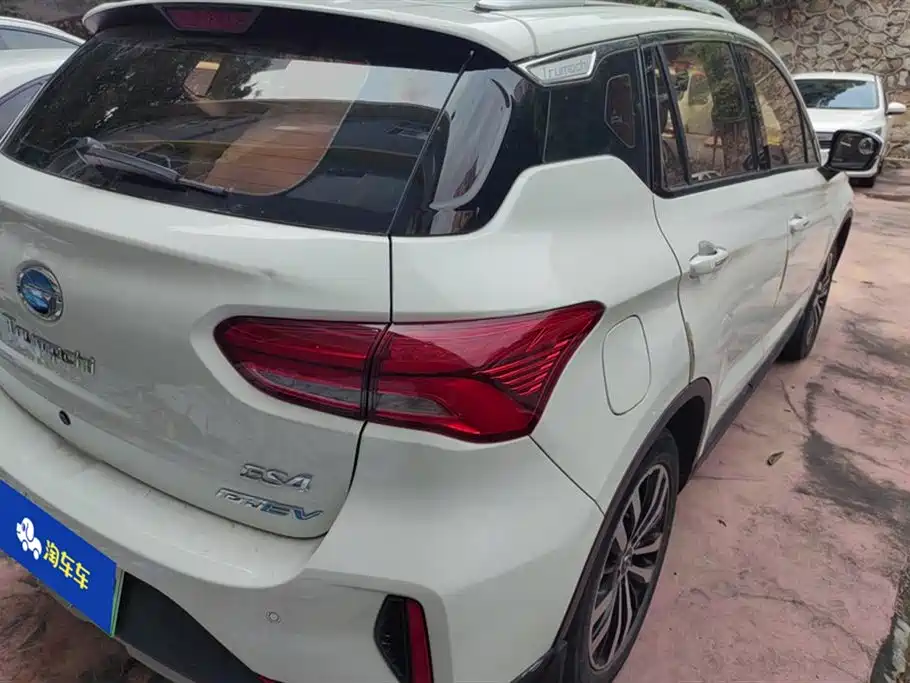 GAC TRUMPCHI GS4 NEW ENERGY