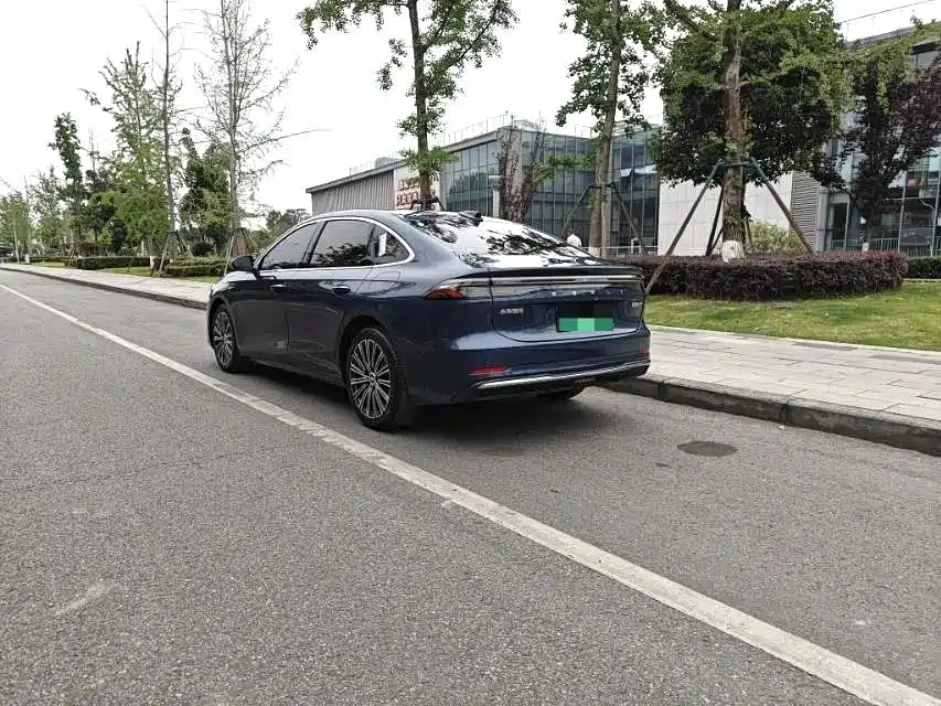 Geely Galaxy Galaxy A7 2025 EM-i фото 3