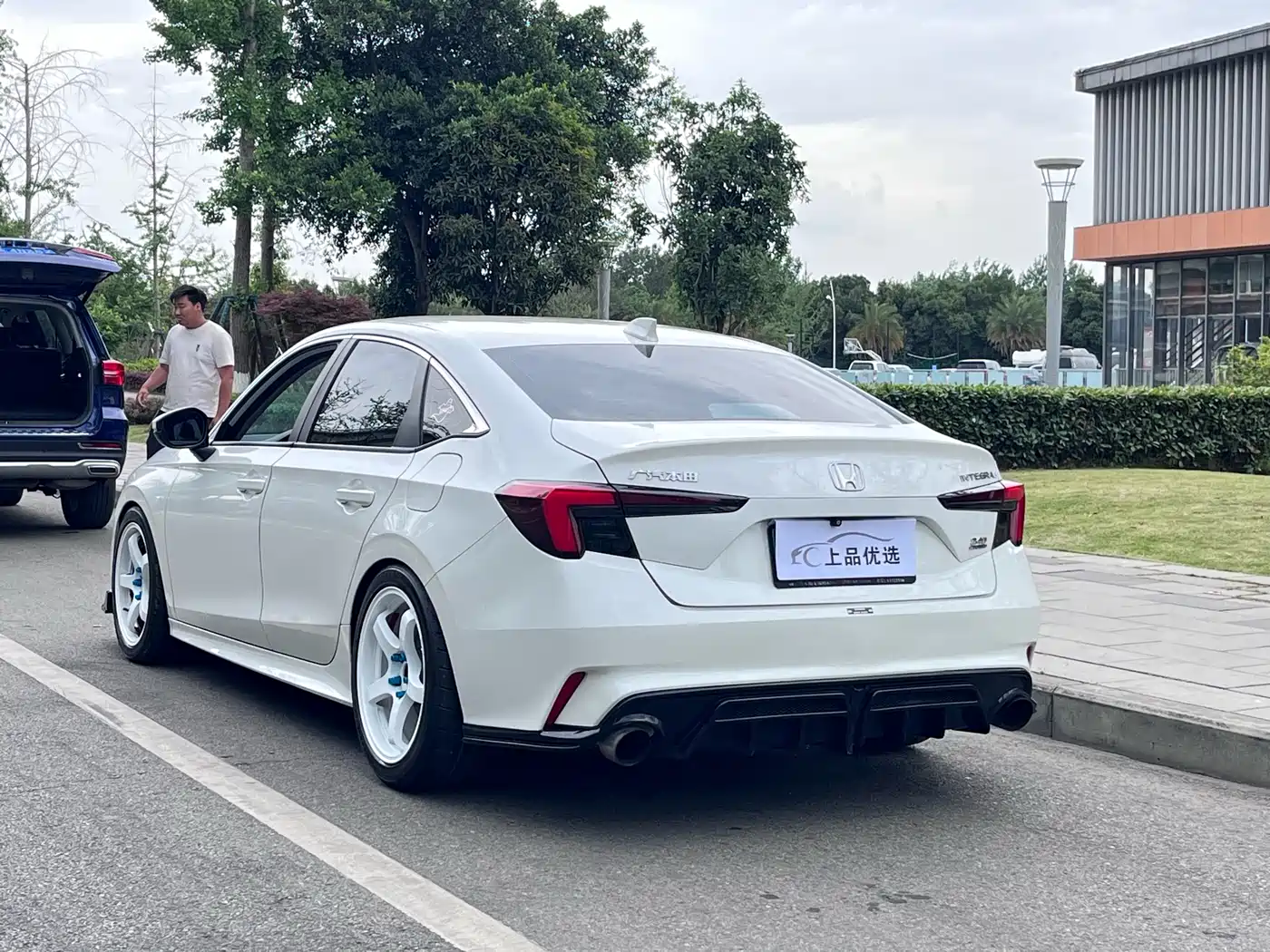 Honda Integra 2023 240TURBO Manual Exclusive Edition фото 3