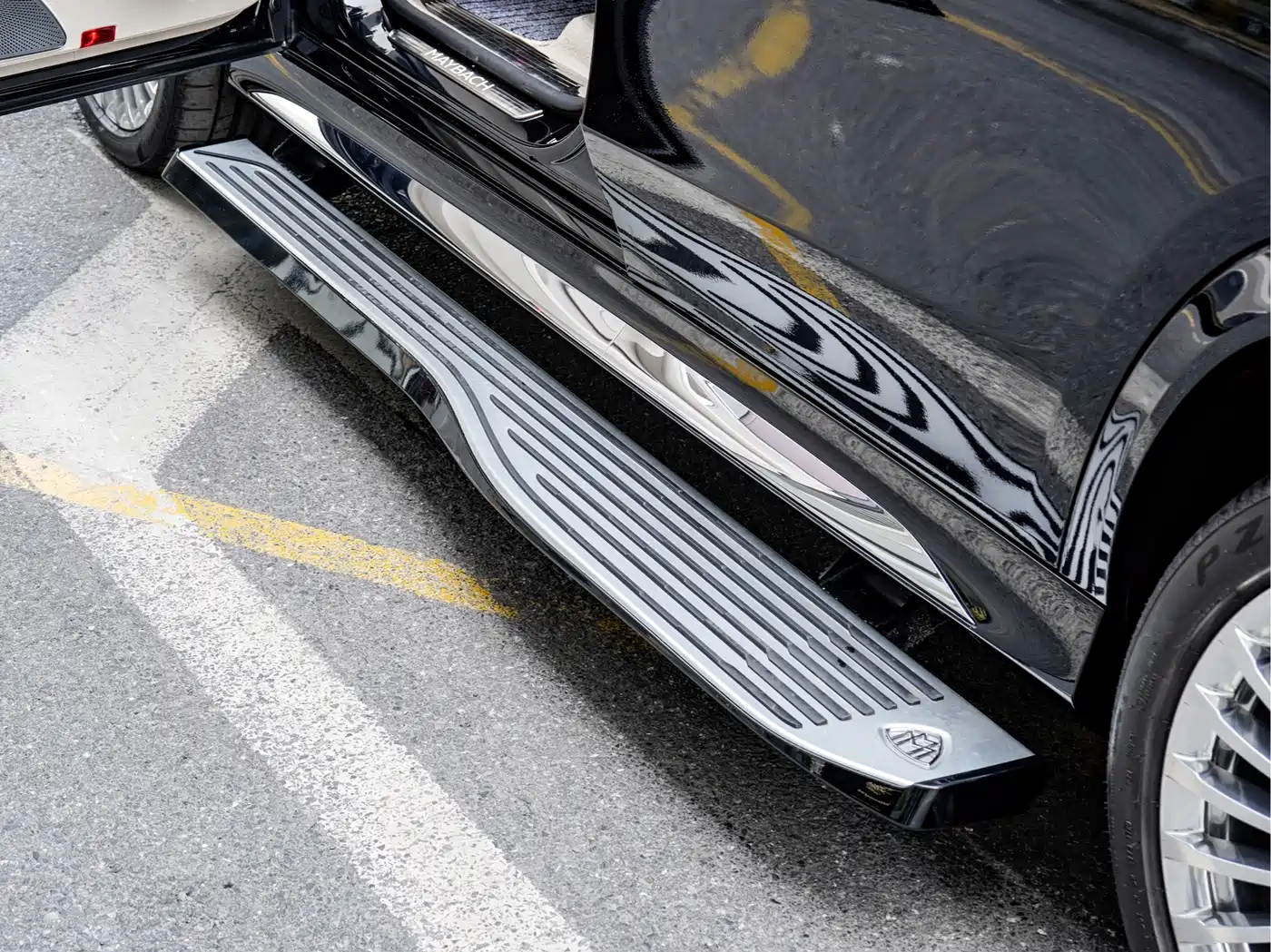 MERCEDES-BENZ MAYBACH GLS