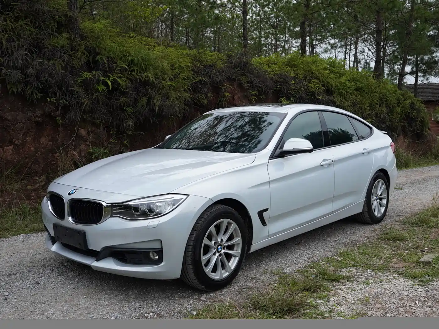 BMW 3 Series GT 2013 Model 320i Leading