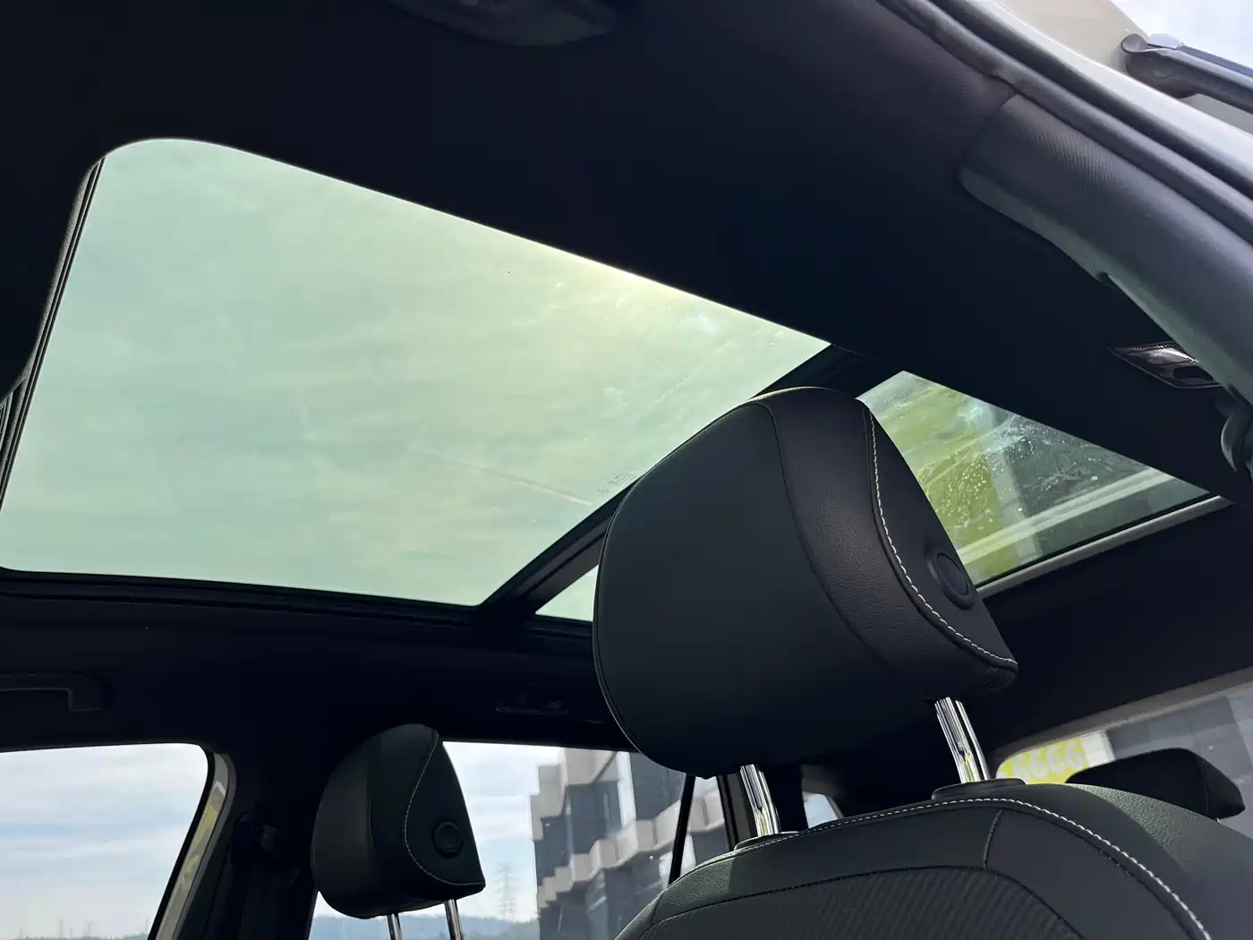 Volkswagen Tayron 2021 380TSI 4WD R-Line Smart Connect фото 13