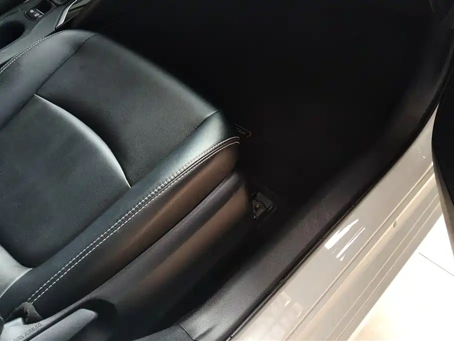 Toyota Corolla 2019 1.2T S-CVT GL-i Elite Edition фото 8