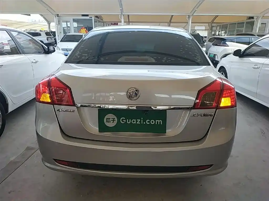 Buick Excelle 2015 1.5L Manual Classic фото 6