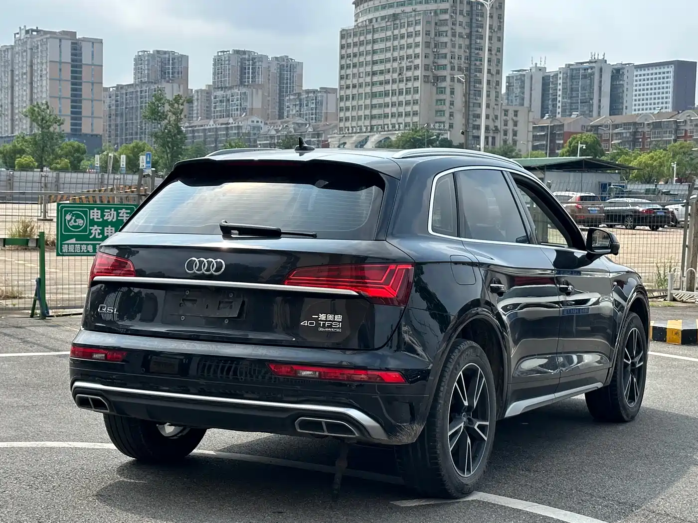 Audi Q5L 2022 Facelift 40T Luxury Elegance фото 8