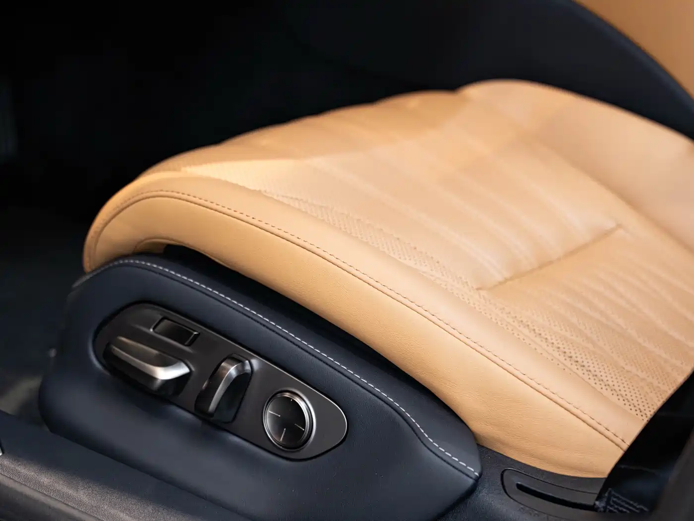 Lexus LS 2021 500h Luxury Edition фото 21