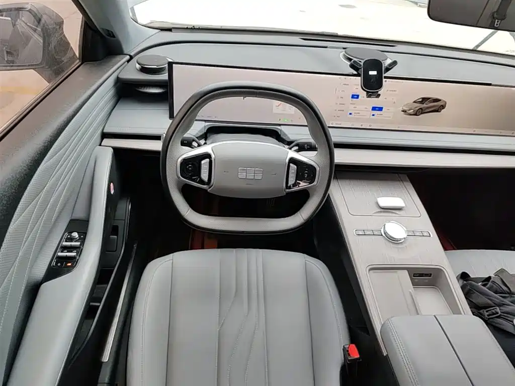 Geely Galaxy Galaxy E8 2024 Model 550km RWD Soaring Dragon Edition фото 11