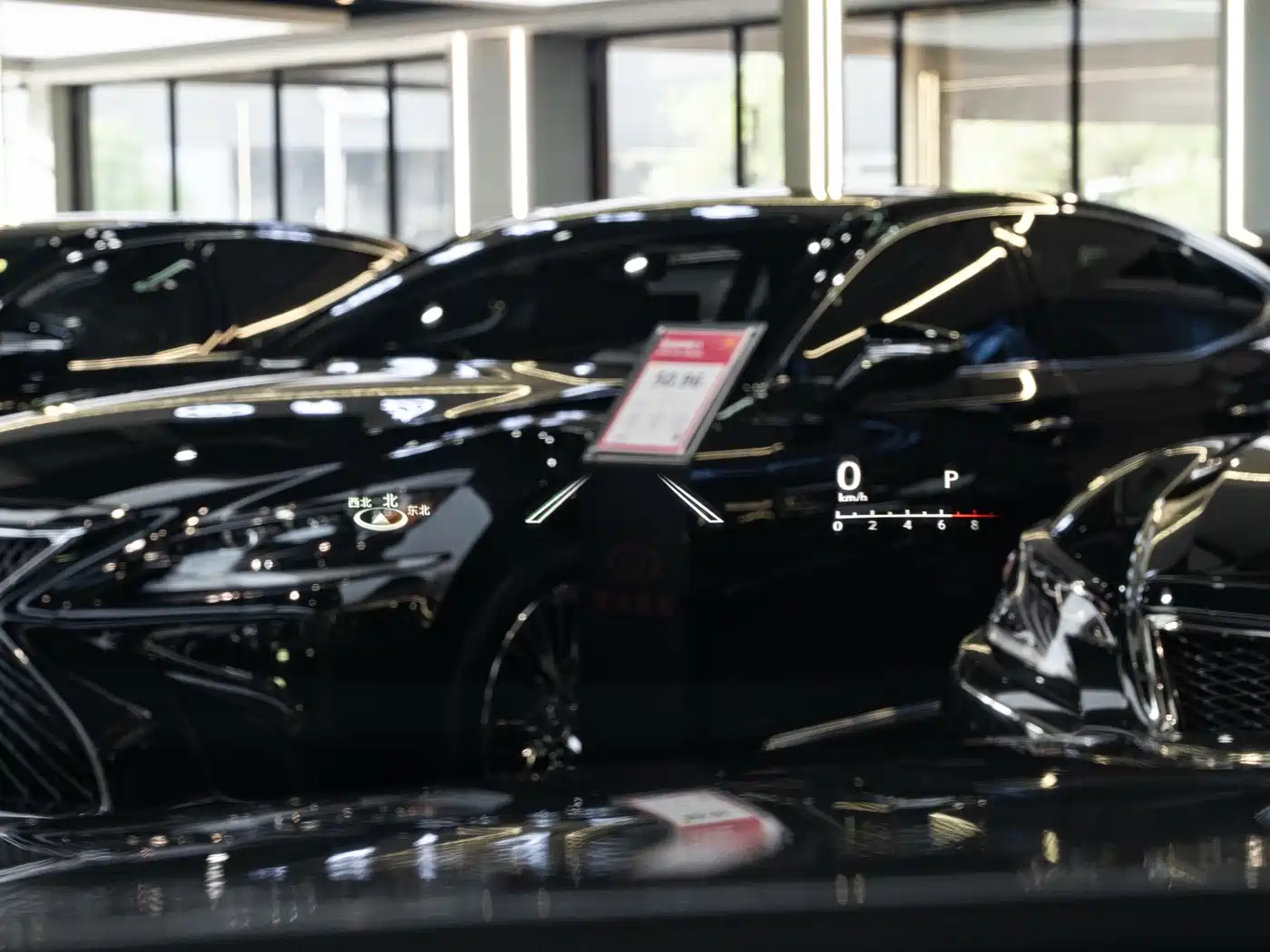 Lexus LS 2018 500h Luxury Edition China V фото 22