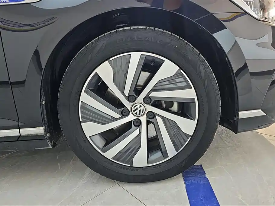 Volkswagen Magotan GTE Plug-in Hybrid 2020 GTE Luxury фото 6