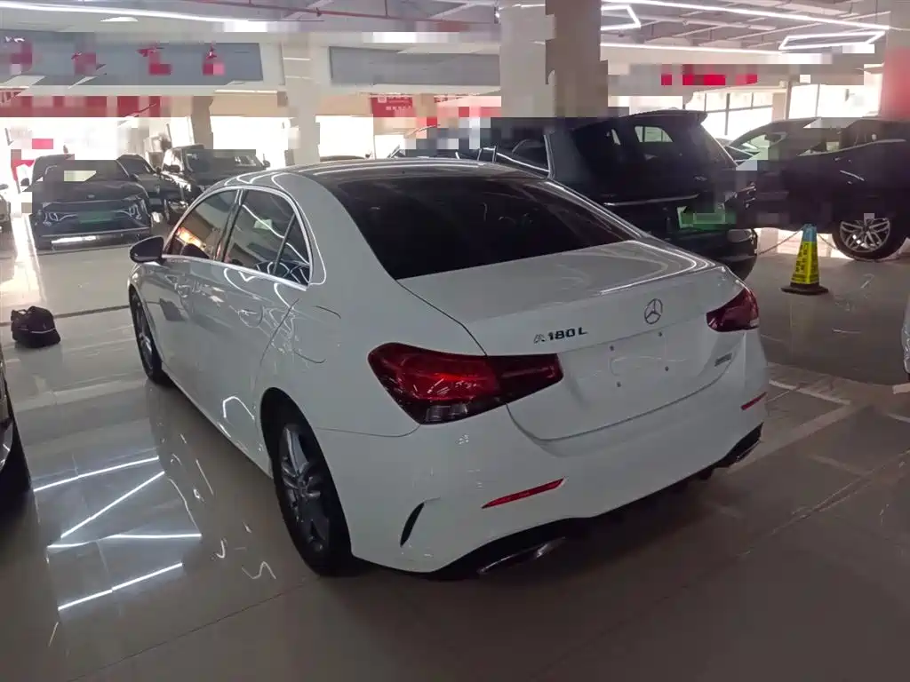 Mercedes-Benz A-Class 2021 Facelift A 180 L Sport Sedan фото 23