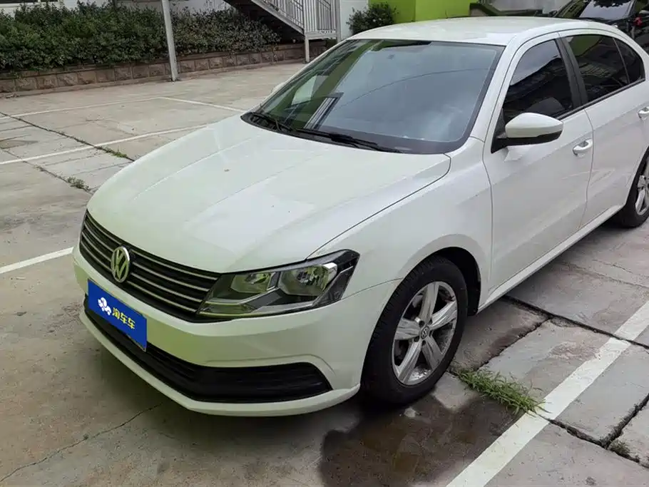 Volkswagen Lavida 2017 1.6L Automatic Trend Edition фото 2