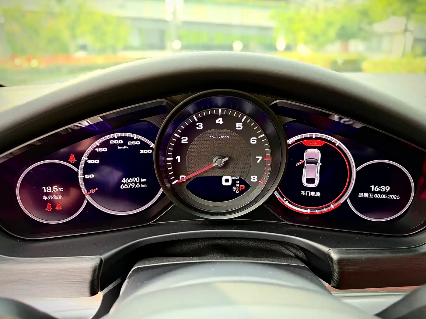 Porsche Panamera 2023 Panamera 4 Executive Long Wheelbase Platinum Edition 2.9T фото 8