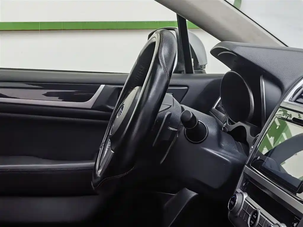 Subaru Outback 2015 2.5i Sport Navigation Edition фото 22