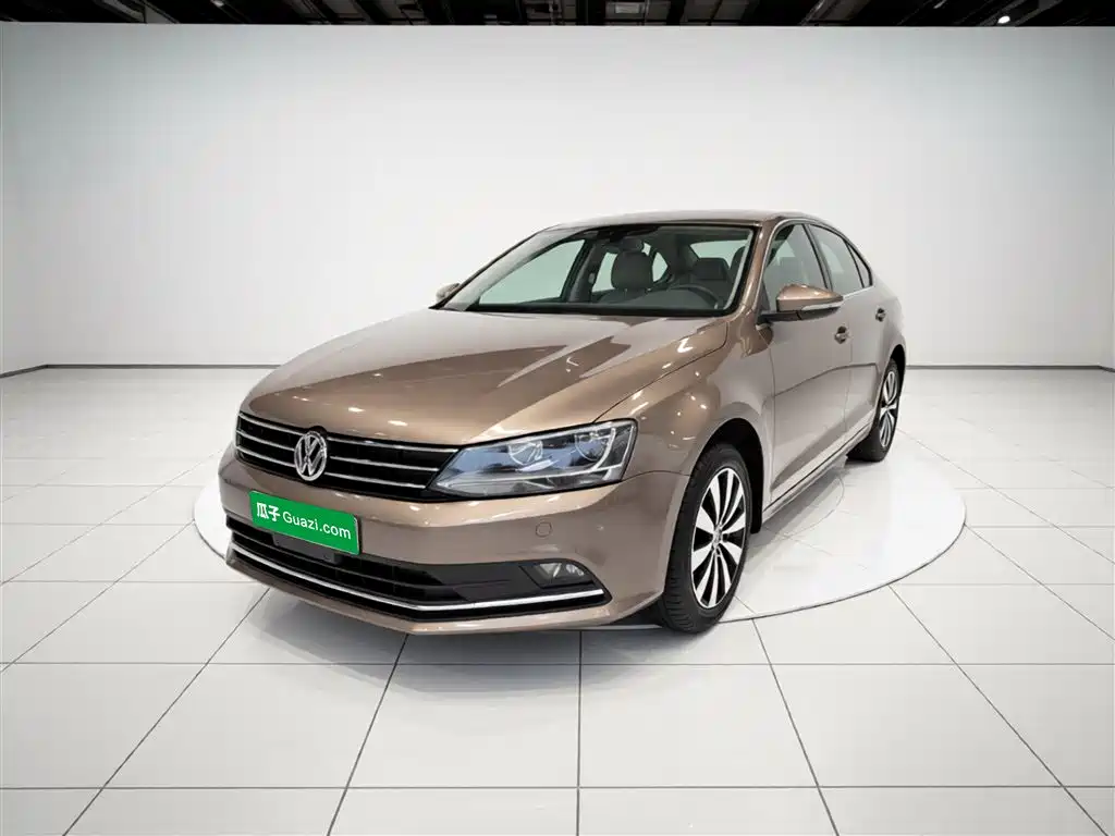 Volkswagen Sagitar 2017 230TSI Automatic Comfort фото 2