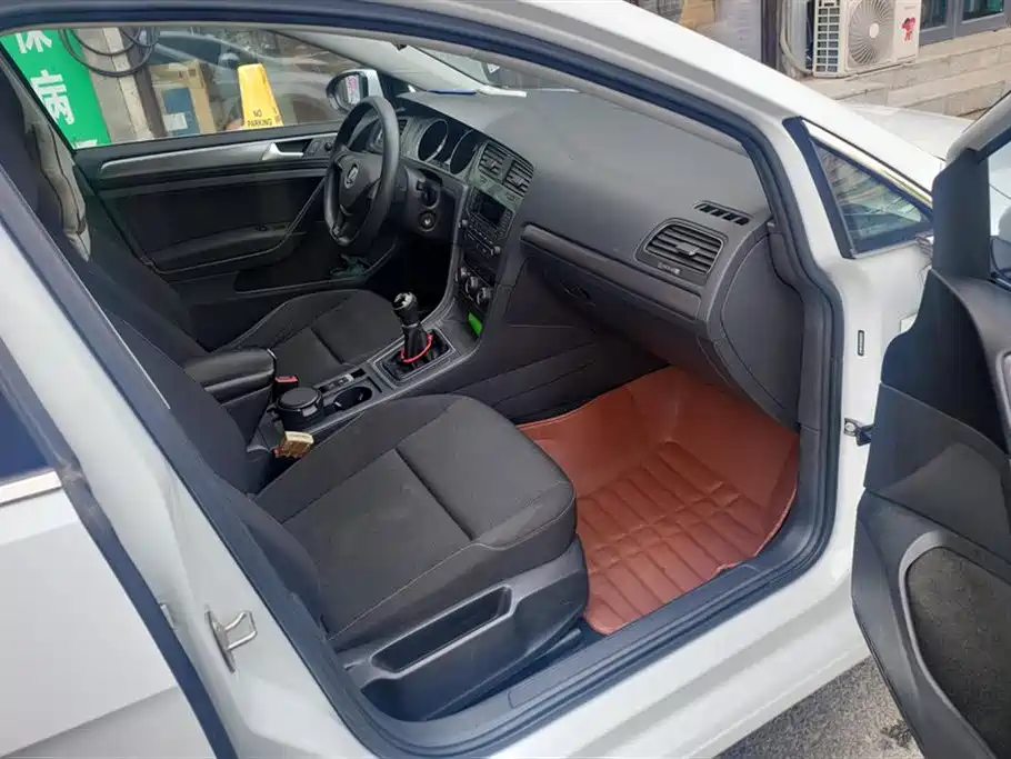 Volkswagen Golf 2016 1.6L Manual Fashion фото 8