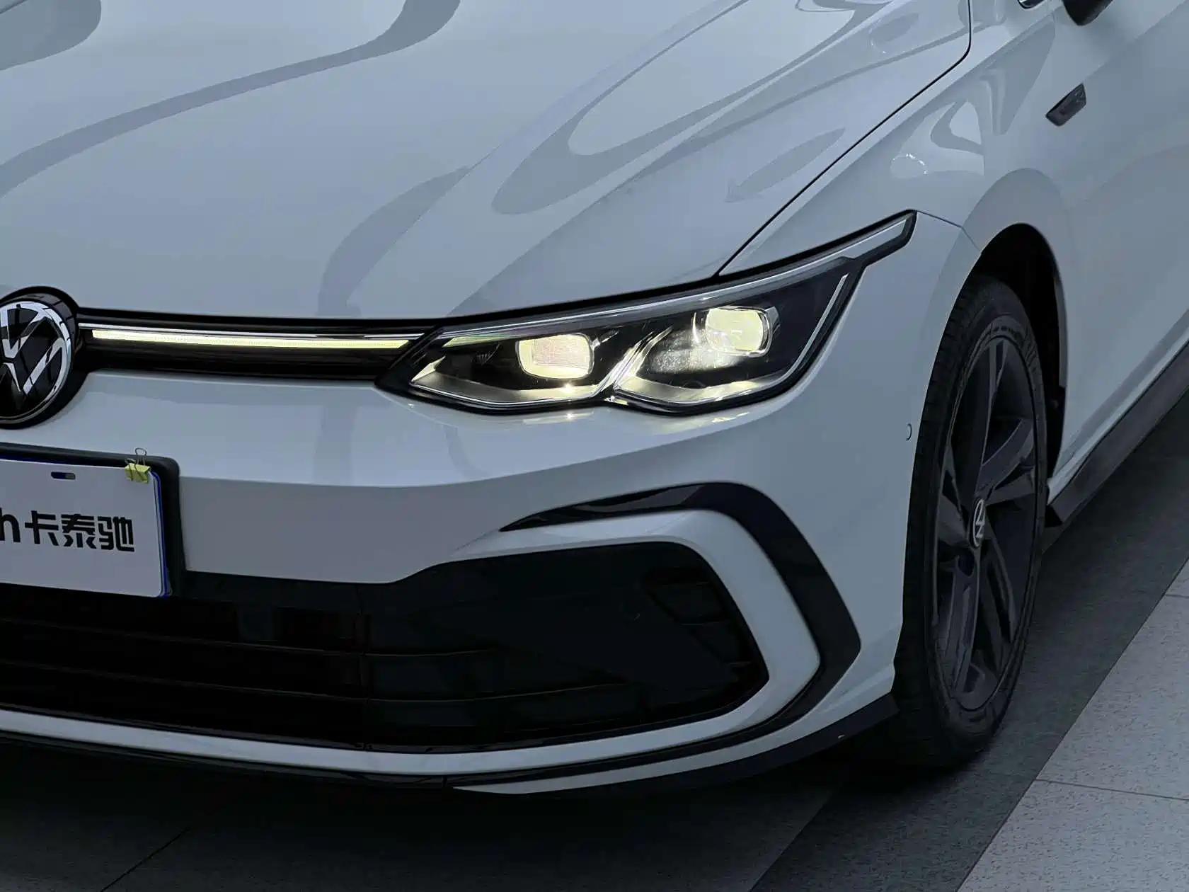 Фото 4 - Volkswagen Golf