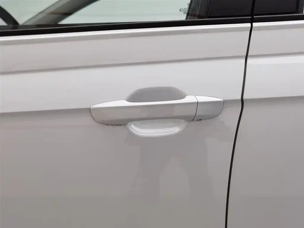 Volkswagen Polo 2023 Facelift Plus 1.5L Auto Joyful Living Edition фото 18