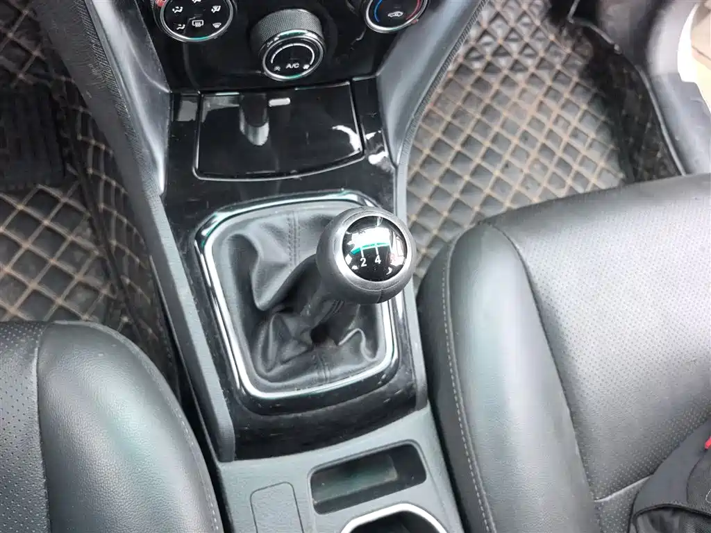 BYD F3 2020 1.5L Manual Premium Edition фото 14