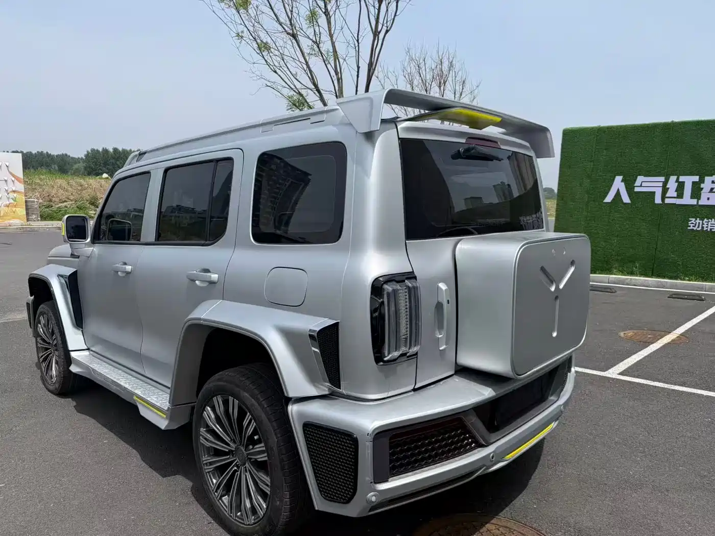 Crossboundary Auto Co-created Tank 300 2021 2.0T Cyber Tank фото 7