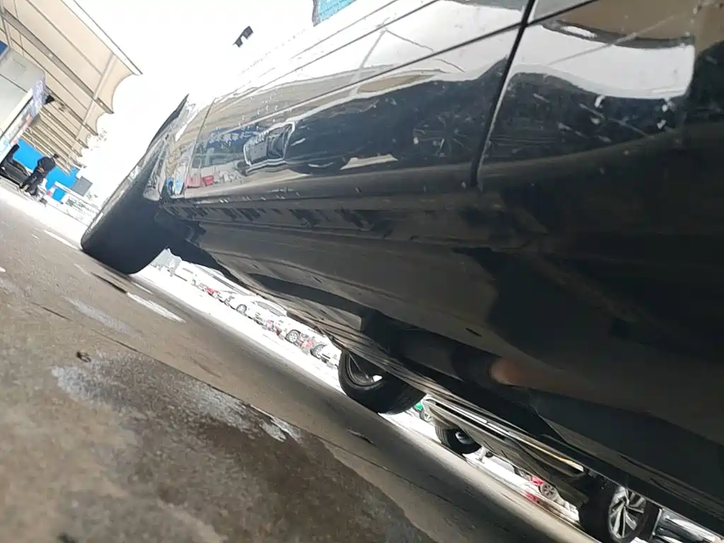 Фото 21 - Land Rover Range Rover Velar