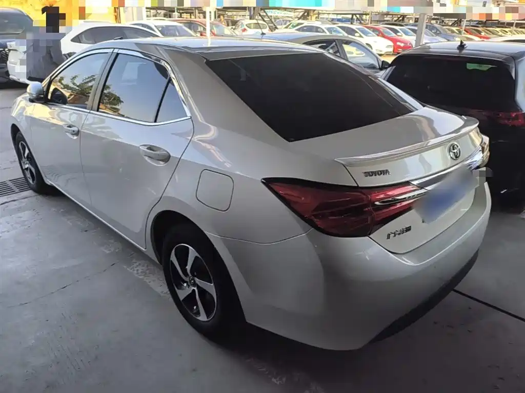 Toyota Levin 2017 Facelift 185T CVT Elite (China V) фото 5