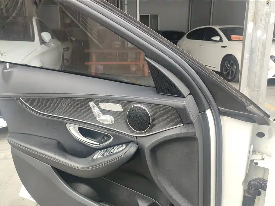 Mercedes-Benz C-Class 2016 C 200 L Sport фото 7