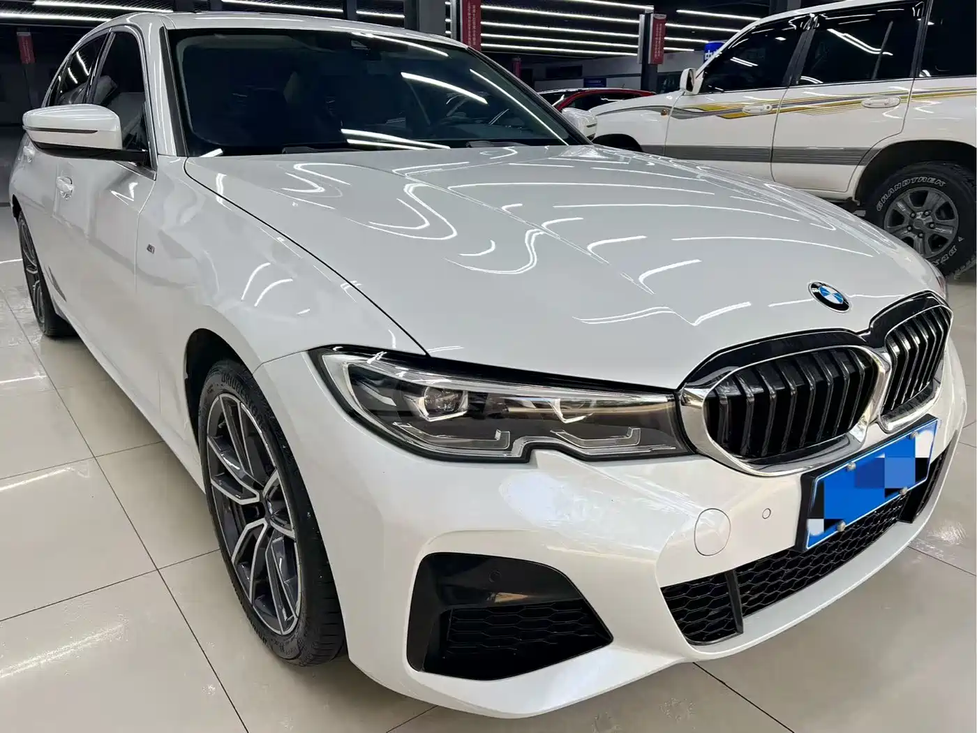 BMW 3 Series 2022 325Li M Sport Package фото 2
