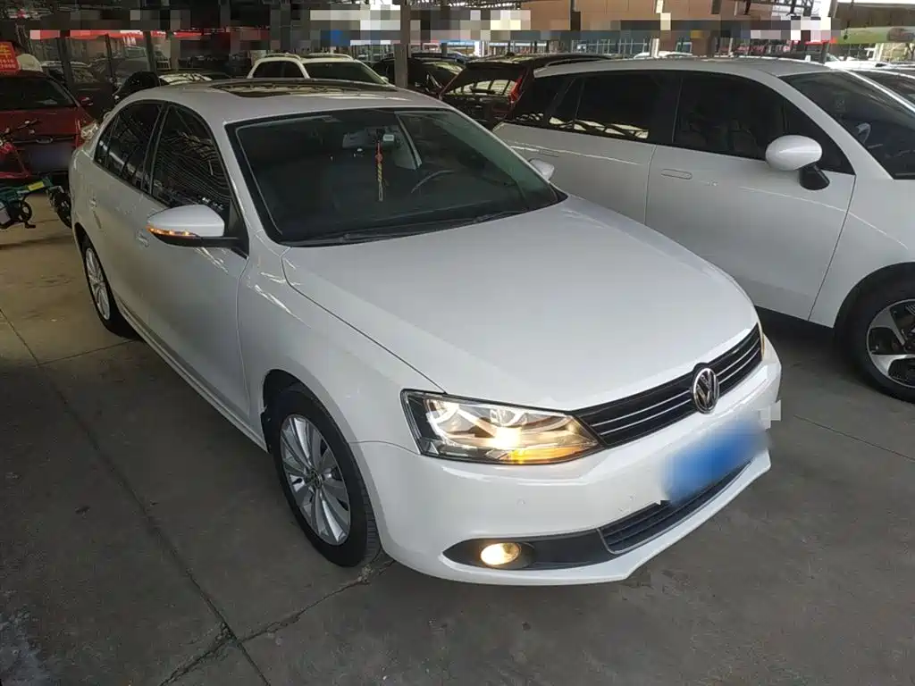 Volkswagen Sagitar 2014 Facelift 1.4TSI Automatic Luxury фото 4