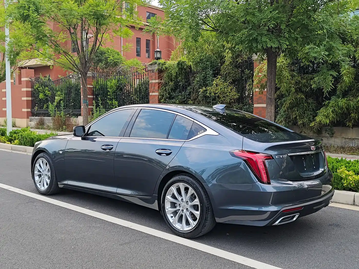 CADILLAC CT5
