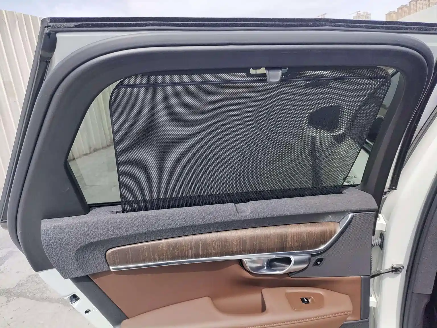 Photo 15 - Volvo V90