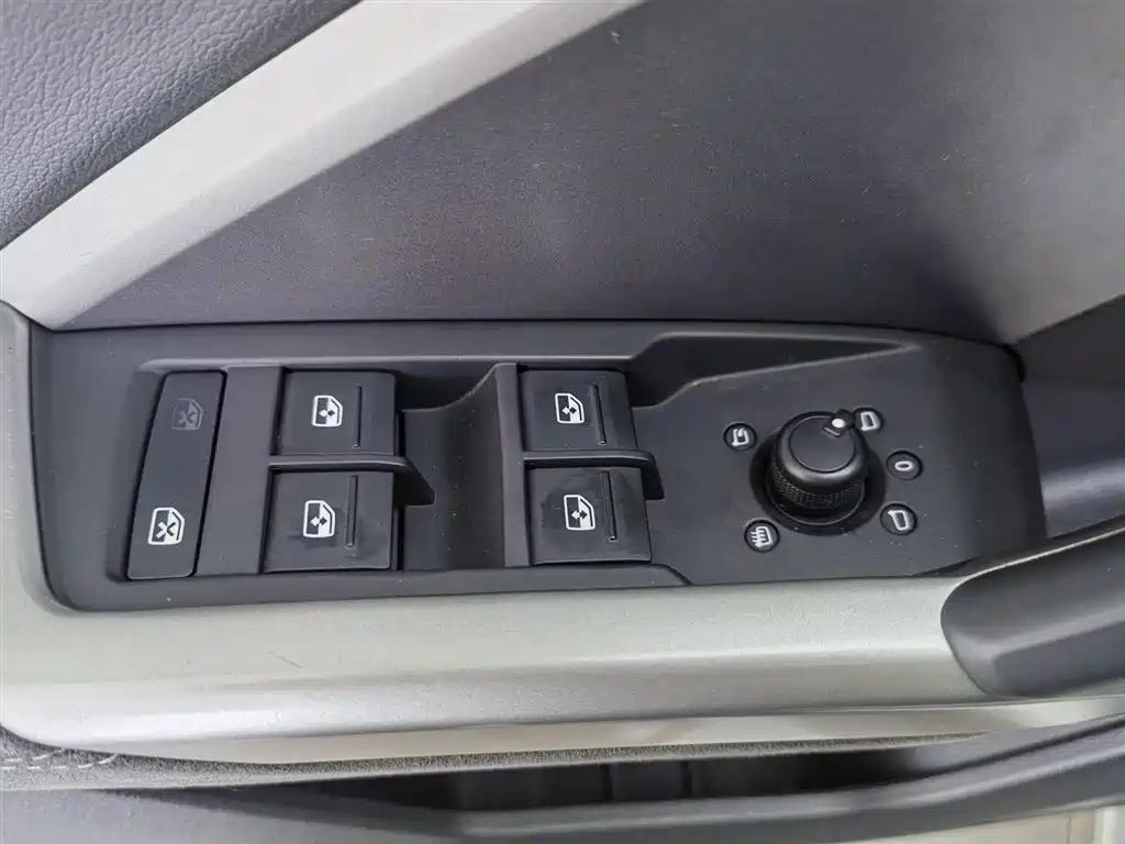 Audi Q3 2019 40 TFSI Fashion Dynamic фото 9