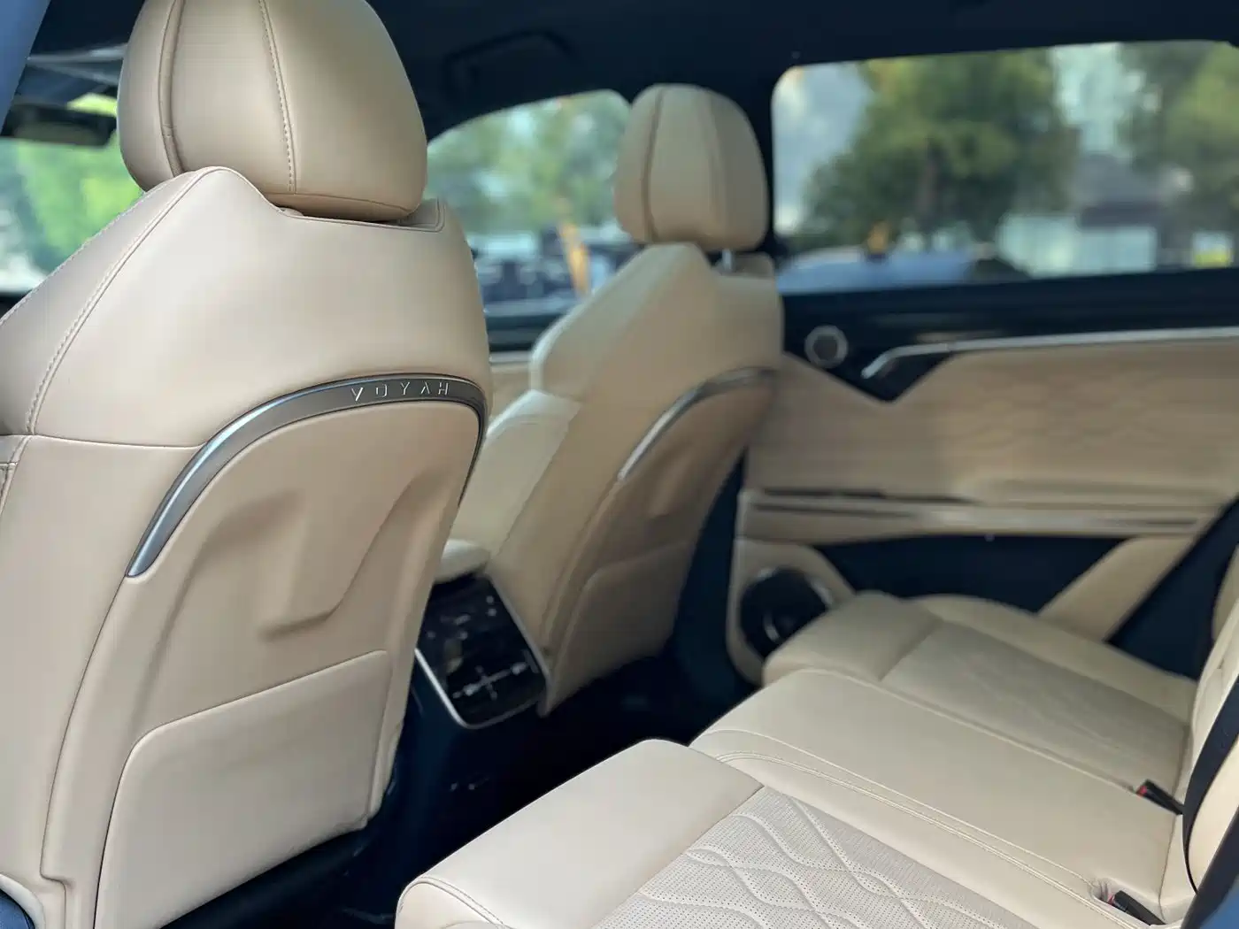 Voyah Auto VOYAH FREE 2024 Ultra Long Range Intelligent Driving Edition фото 11