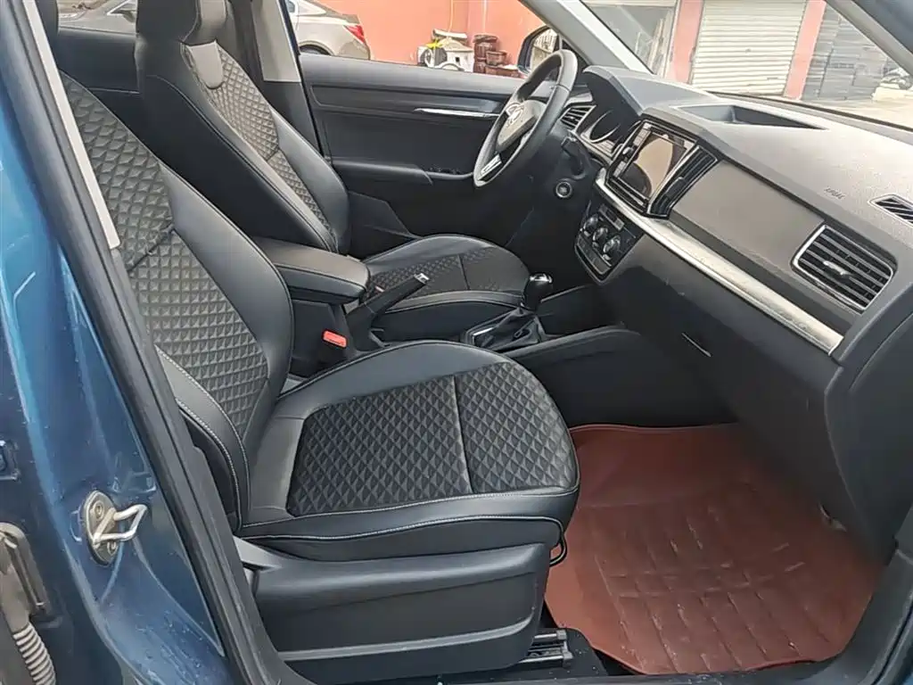 Škoda Kamiq 2018 1.5L Automatic Comfort Version China V фото 25