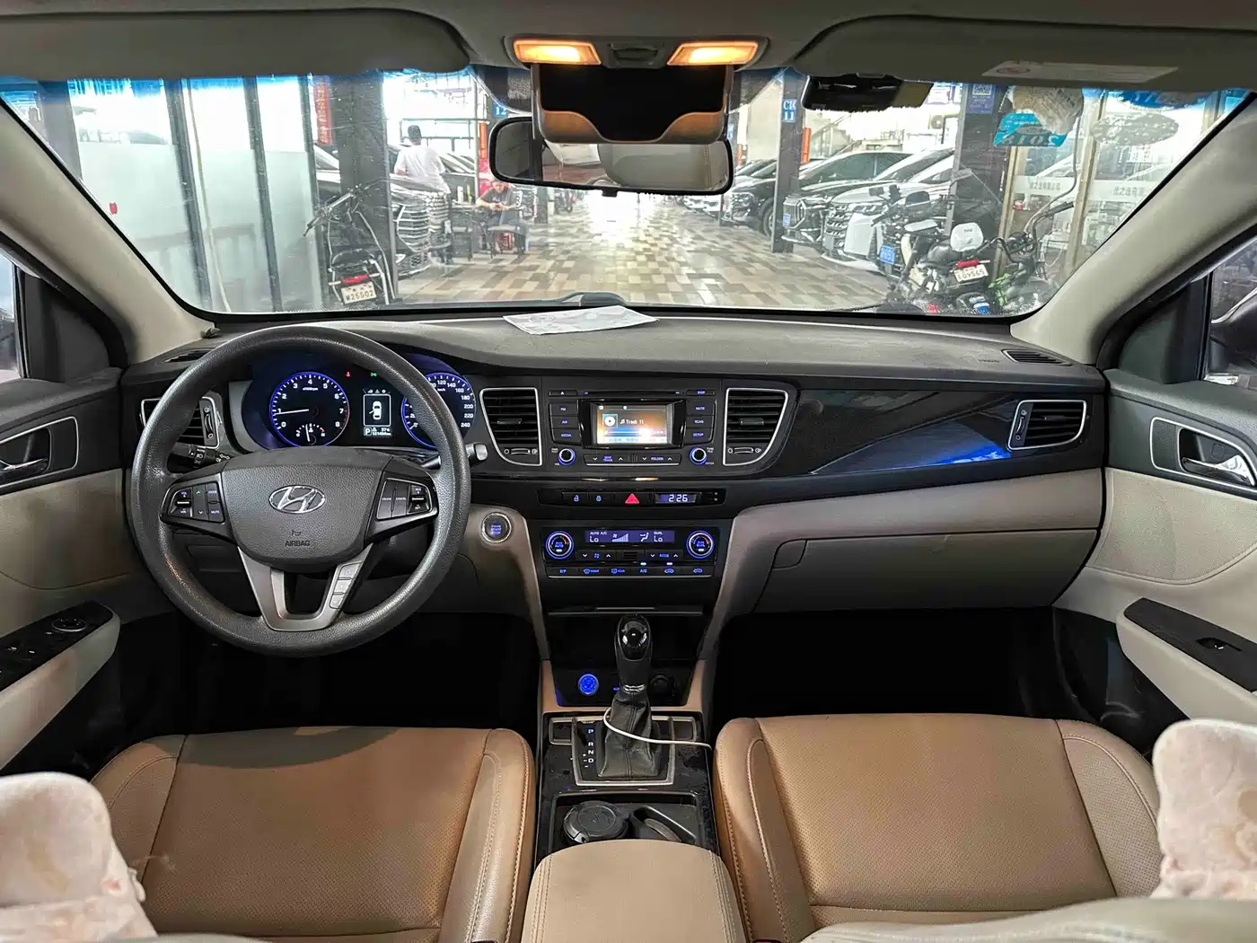 Hyundai Mistra 2014 1.8L Auto Smart GLS фото 3