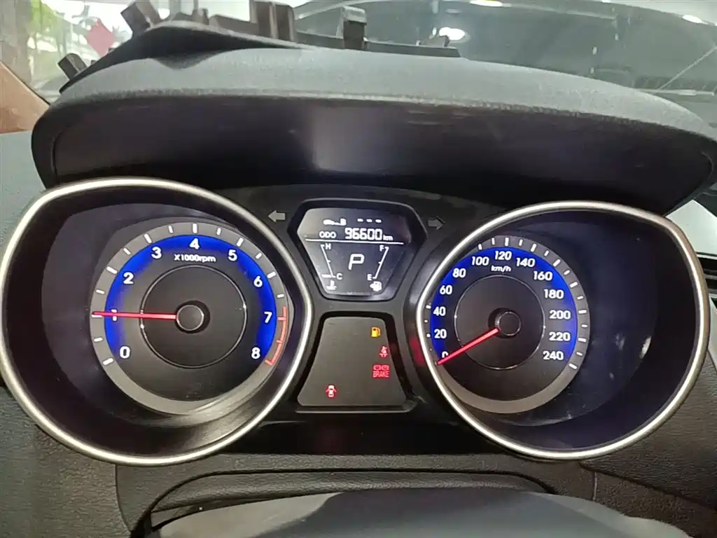 Hyundai Langdong 2016 1.6L Automatic Smart Edition фото 12