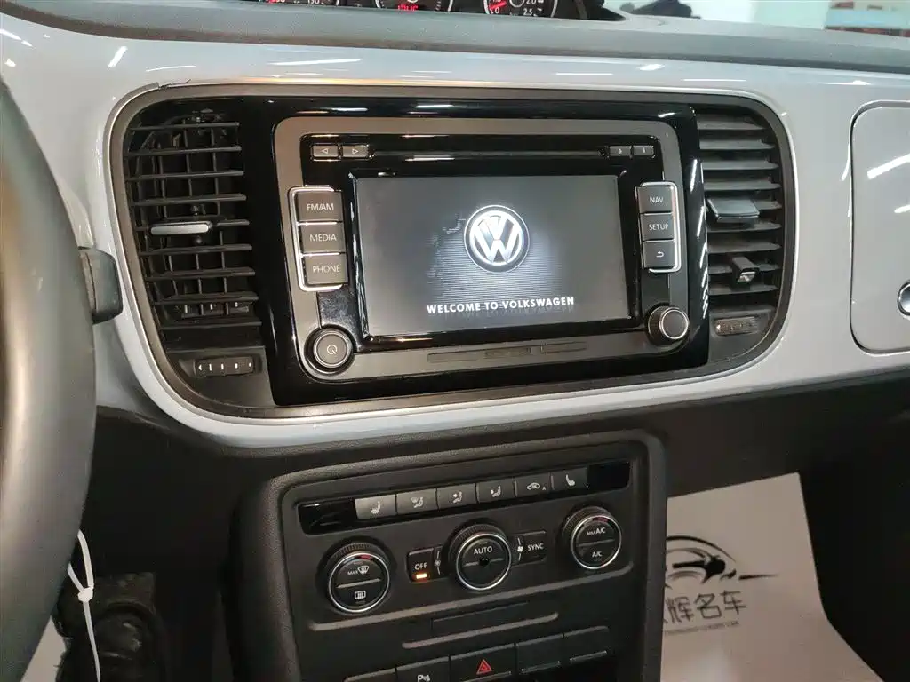 Volkswagen Beetle 2015 280TSI фото 9
