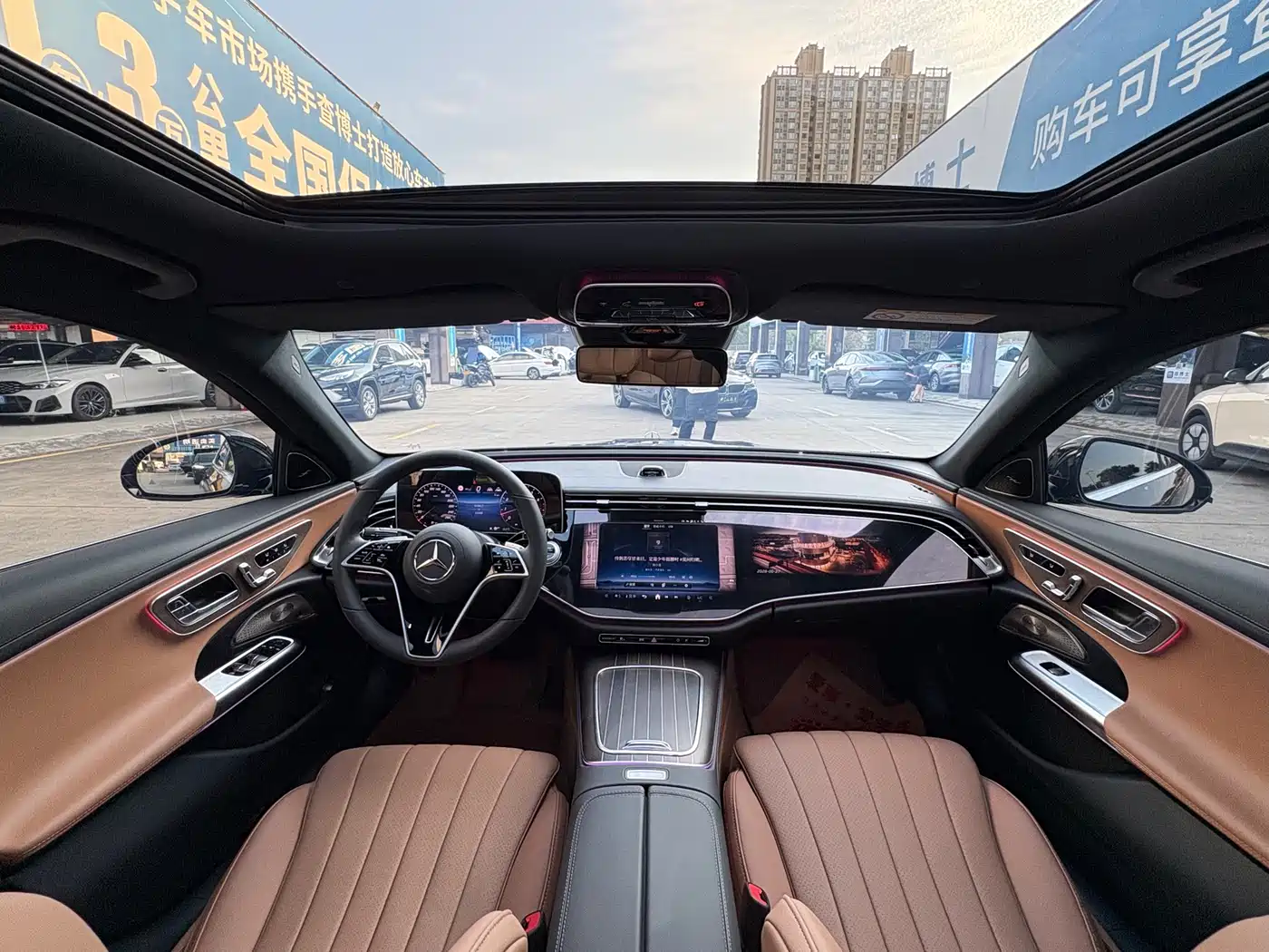 Mercedes-Benz E-Class 2025 E 300 L Luxury фото 11