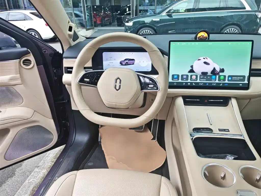 AITO Wenjie AITO M5 2025 Extended Range Ultra AWD фото 11