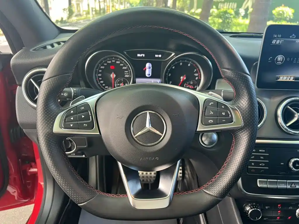 Mercedes-Benz CLA (Import) 2018 2018 CLA 220 4MATIC