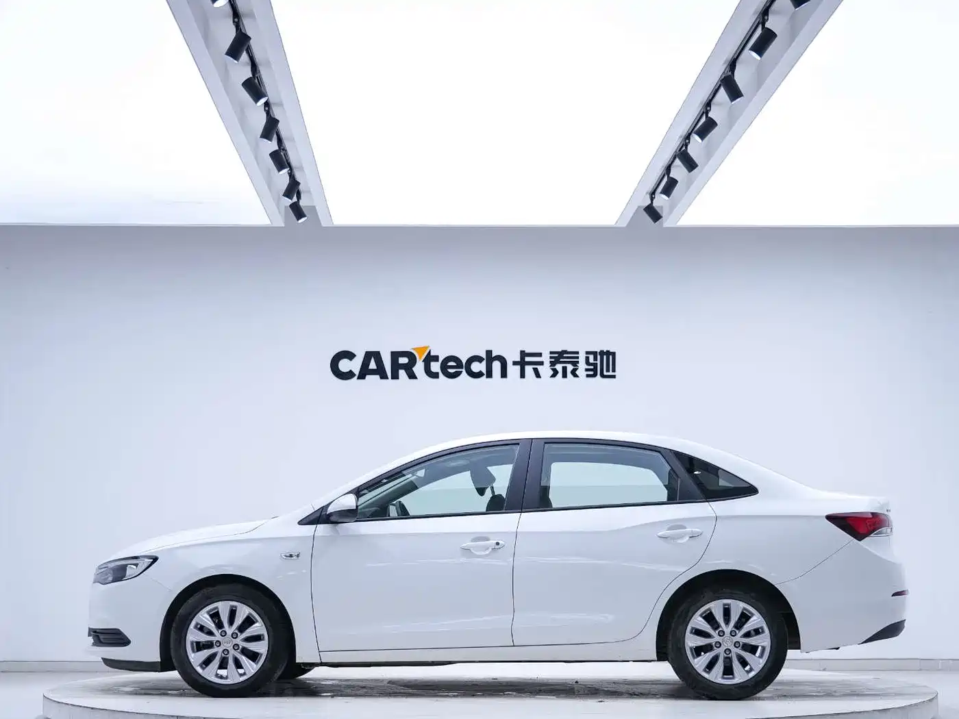 Buick Excelle 2021 Facelift Exemplar 1.5L Auto Elite фото 2