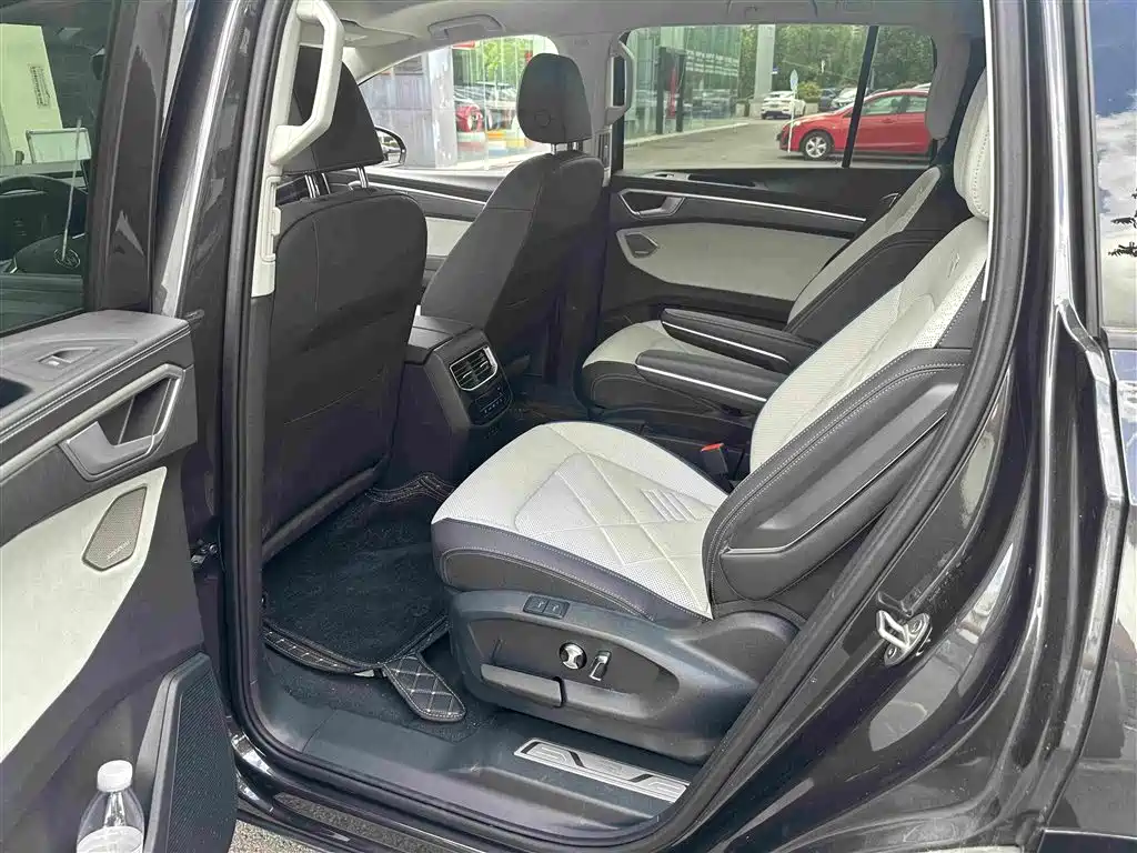 Volkswagen Talagon 2025 2025 450TSI R-Line 6-Seater