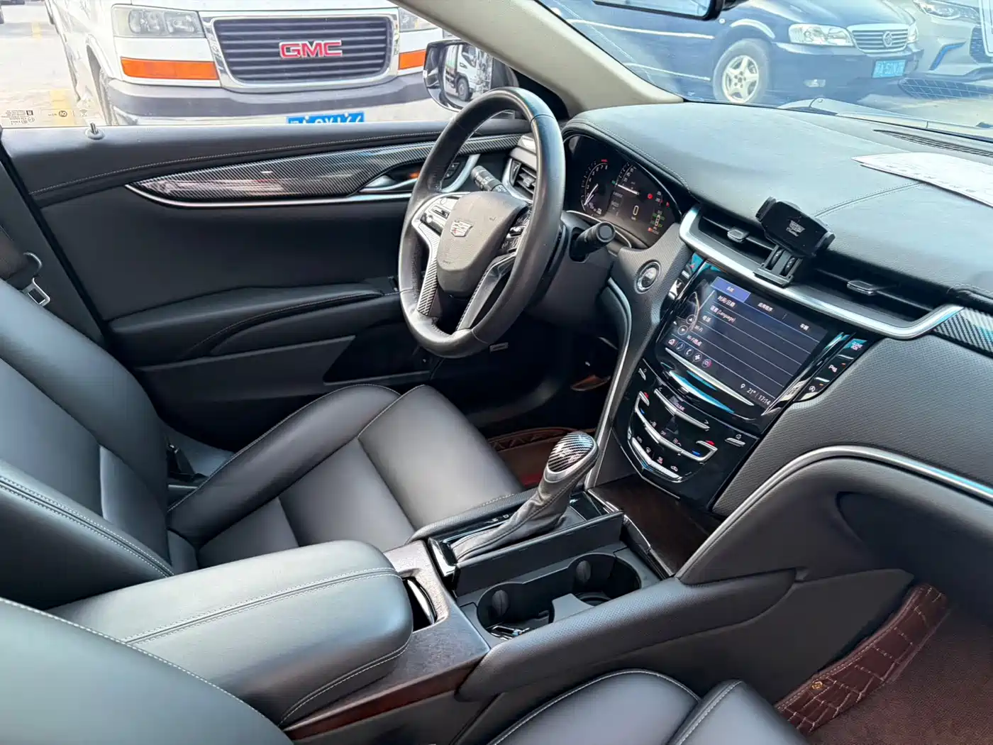 Cadillac XTS 2018 28T Technology фото 8