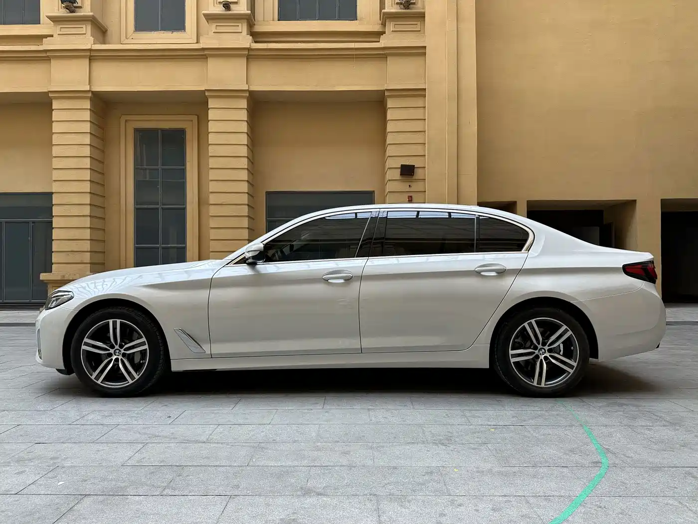 Фото 9 - BMW 5 Series