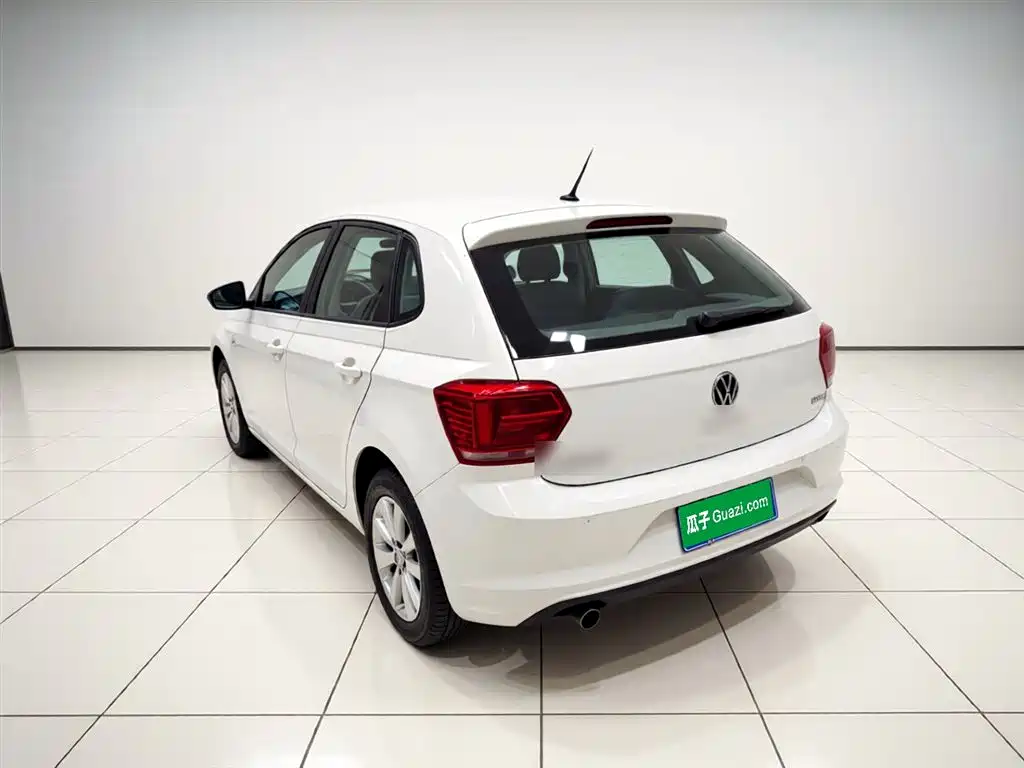 Volkswagen Polo 2023 Facelift Plus 1.5L Auto Joyful Living Edition фото 5