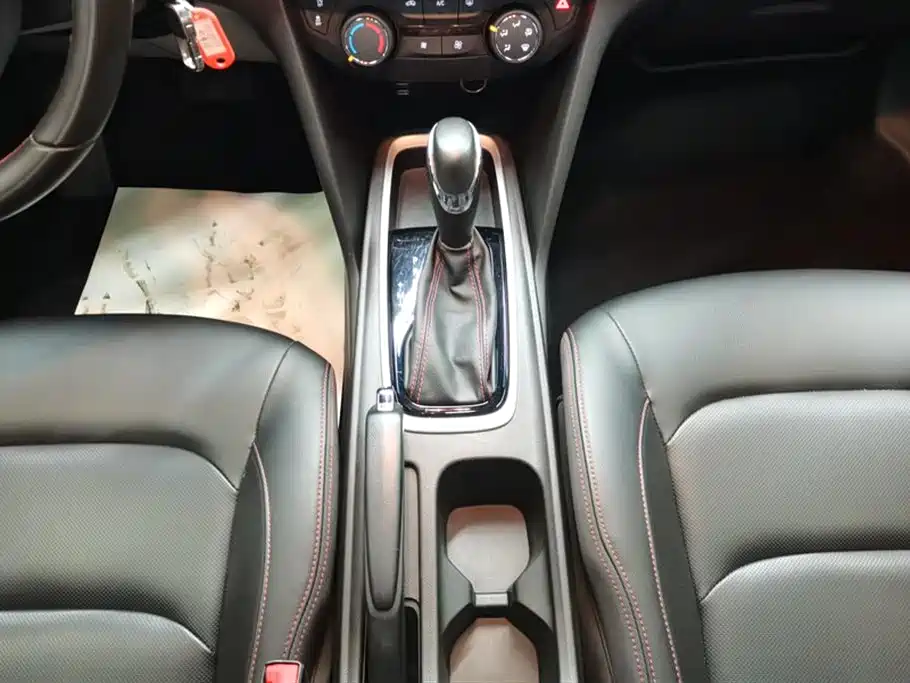 Chevrolet Monza 2019 RS 330T Auto Smooth Edition China VI фото 16