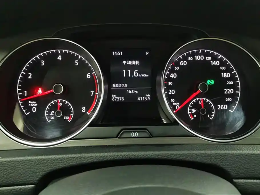 Volkswagen Golf 2015 1.4TSI Automatic Luxury фото 14