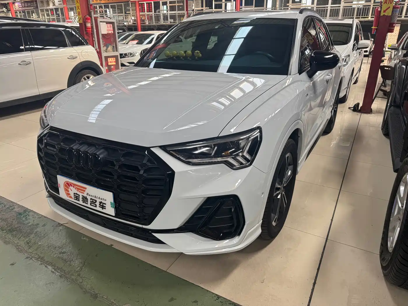 Фото 1 - Audi Q3