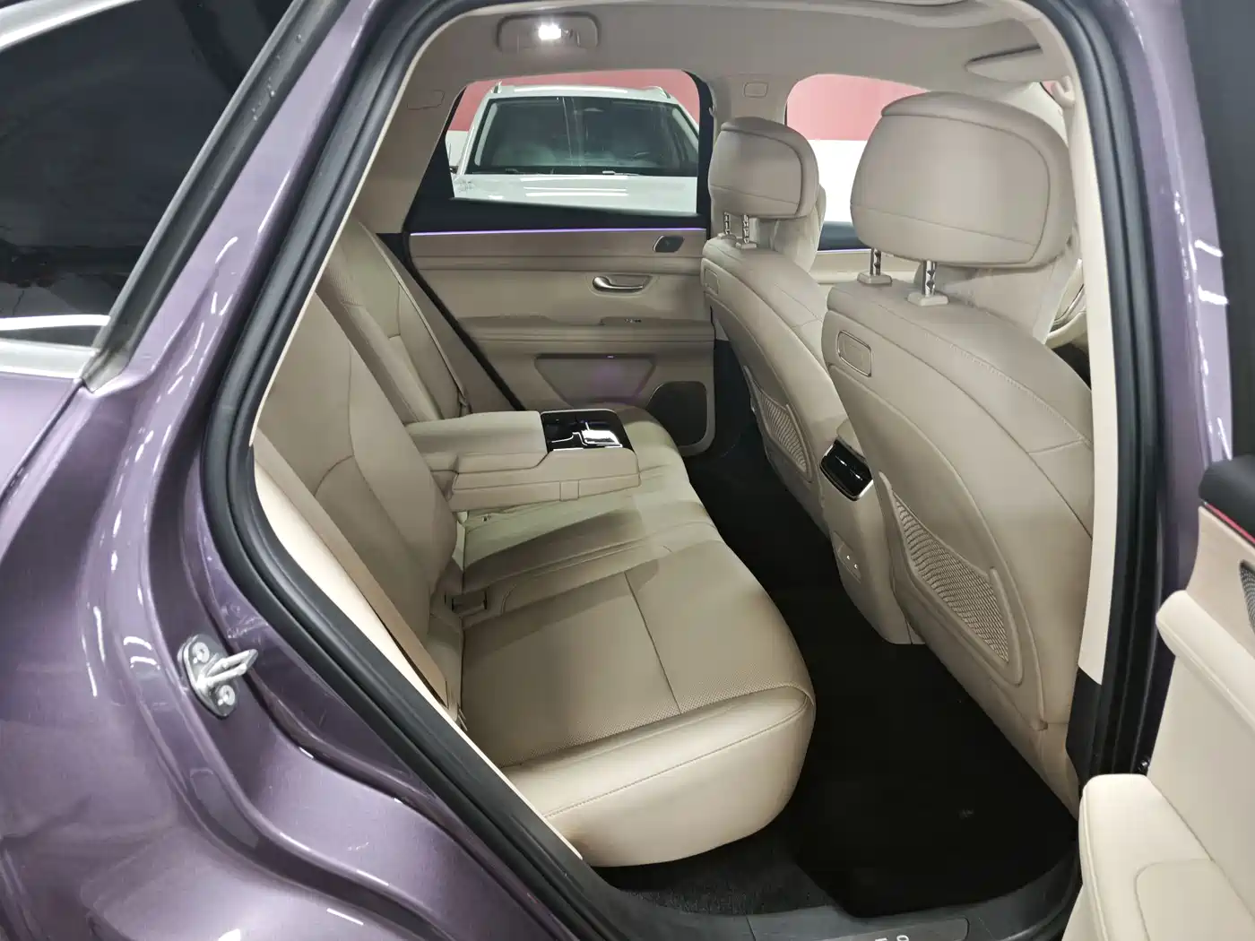 AITO Wenjie AITO M5 2025 Extended Range Ultra AWD фото 12