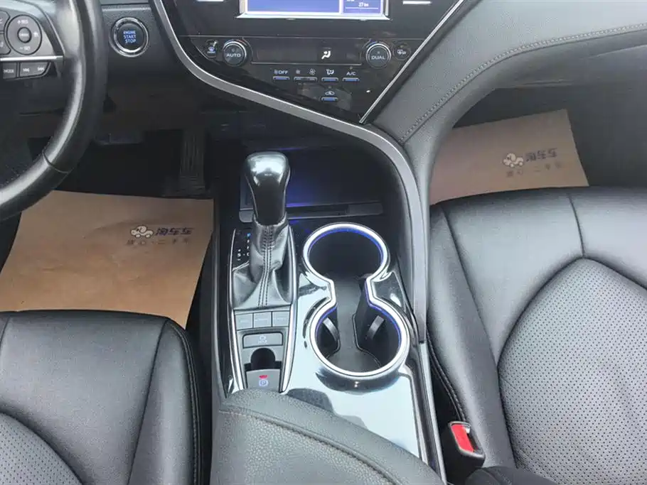 Toyota Camry 2018 2.0S Sport Edition фото 16